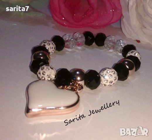 Романтична гривна с бяло сърце, снимка 2 - Гривни - 26019084