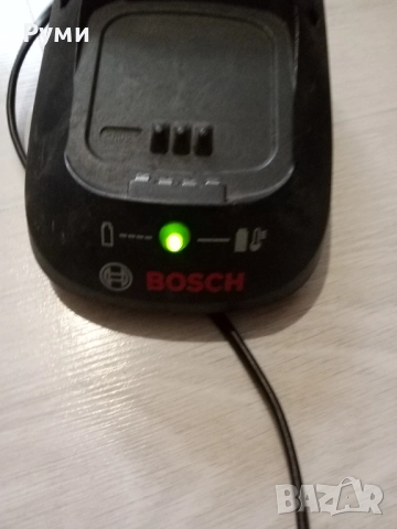 Зарядно за винтоверт Бош , снимка 3 - Винтоверти - 52183348