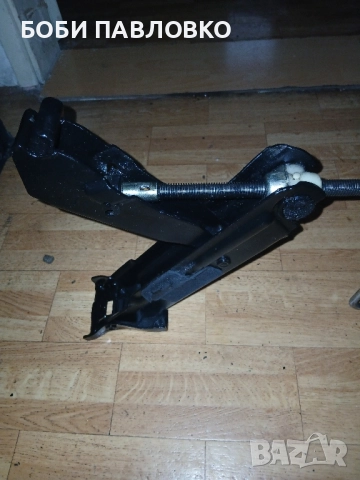 Оргинален крик волво оем, снимка 18 - Аксесоари и консумативи - 51975985