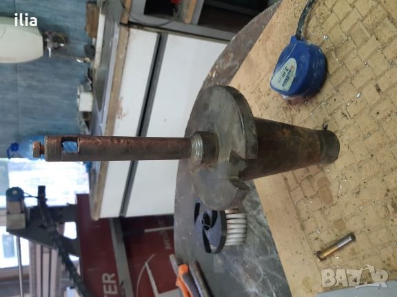 Разтъргваща щанга за фреза ФУ 320, снимка 2 - Други инструменти - 26787636