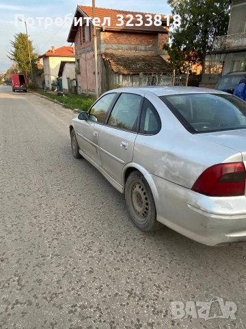 колата се продава само на части всичко е налично двигател работи в перфектно състояние и скоростна к, снимка 4 - Автомобили и джипове - 52712629