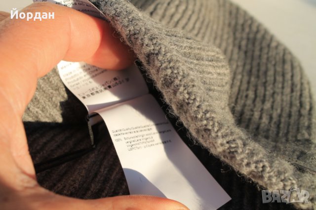 Оригинална вълнена шапка Хюго Бос, снимка 5 - Шапки - 27324543