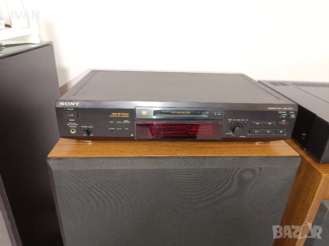 продавам мини диск-sony mds je520