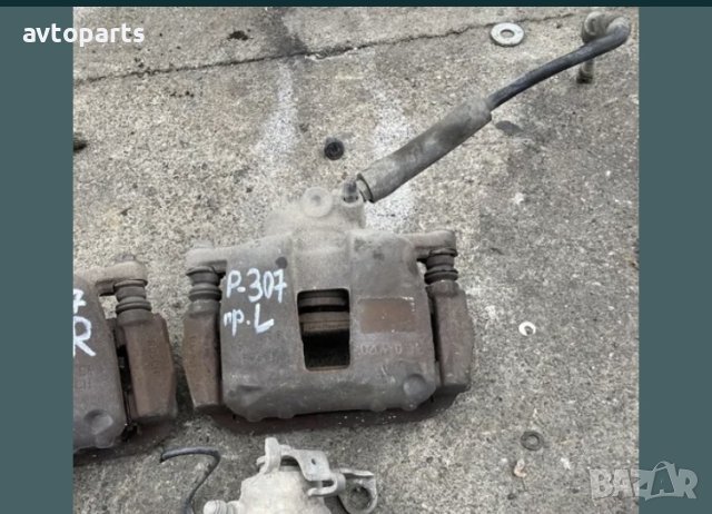 Peugeot 307 2002година 2.0hdi предни Супорти спирачни апарати, снимка 3 - Части - 40478094
