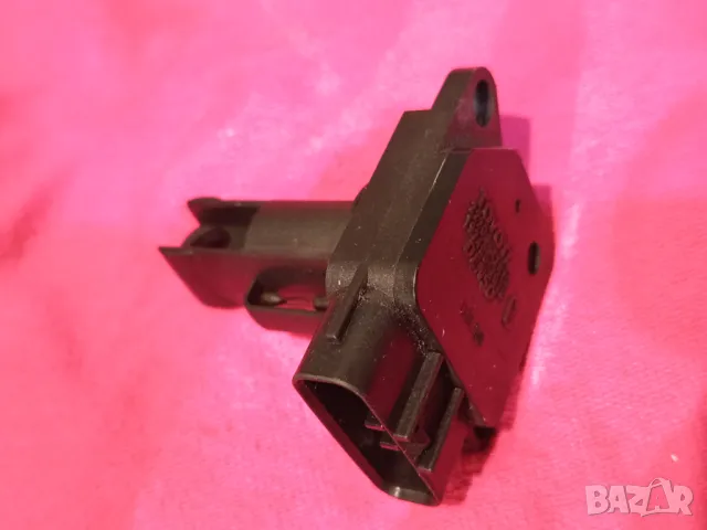 Дебитомер Denso MAF за TOYOTA Avensis Corolla Yaris, снимка 2 - Части - 47369274