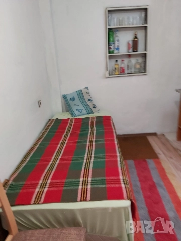 Жилище на 5 минути от центъра на гр. Перник, снимка 2 - Етаж от къща - 52658676