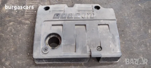 Капак двигател Fiat Stilo 1.9JTD-101к.с - 40лв