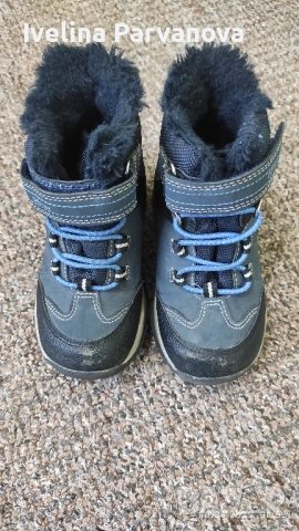 Ботуши-24 номер, снимка 2 - Детски маратонки - 51940757
