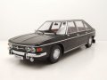 Tatra 613 1979 - мащаб 1:18 на Triple9 моделът е нов в кутия, снимка 1 - Колекции - 32042688
