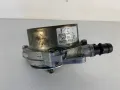 Вакуум помпа Vw Touareg I 3.0 TDI (02-10) 057145100 , снимка 3