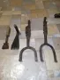 Стари ковашки клещи и  3бр. инструмент за направа на колела за каруца. ръчно изработени,, снимка 2