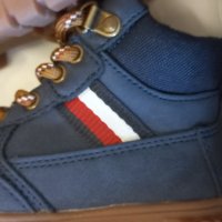 Нови детски обувки Tommy Hilfiger, номер 20, снимка 4 - Бебешки боти и ботуши - 43447366