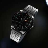 Мъжки часовник Luminox Pacific Diver CARBONOX™ XS.3121.WF, снимка 3 - Мъжки - 43742923