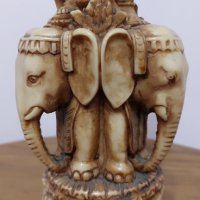 Винтидж фигура, свещник колона от алабастър.
Височина 48 см. 
Перфектно състояние., снимка 4 - Антикварни и старинни предмети - 42539549