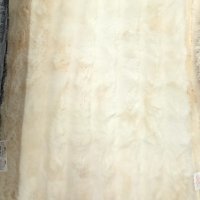 Бяла меко пухено плюшено кожено пухкаво рошаво килимче 50/80см., снимка 1 - Други - 43997088
