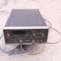 Продавам уред за измерване на честота и време, снимка 1 - Друга електроника - 32217104