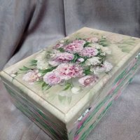 Кутия с цветя - декупаж, снимка 4 - Други - 43451416