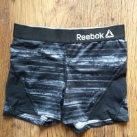 reebok - страхотни дамски панталонки, снимка 3 - Къси панталони и бермуди - 32855645