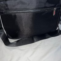 Мъжка чанта през рамо , снимка 2 - Чанти - 42949359