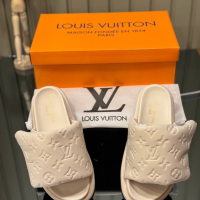Louis Vuitton дамски чехли , снимка 5 - Чехли - 44854104