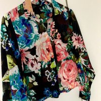 Красива дамска риза с принт цветя рози oversized овърсайз флорална H&M oversize, р. 38 M, снимка 2 - Ризи - 43196090