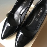 Нови, снимка 5 - Дамски обувки на ток - 43999637