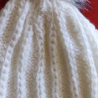 Дамски зимна шапка, снимка 3 - Шапки - 34623709