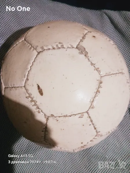 Продавам футболна топка , снимка 1