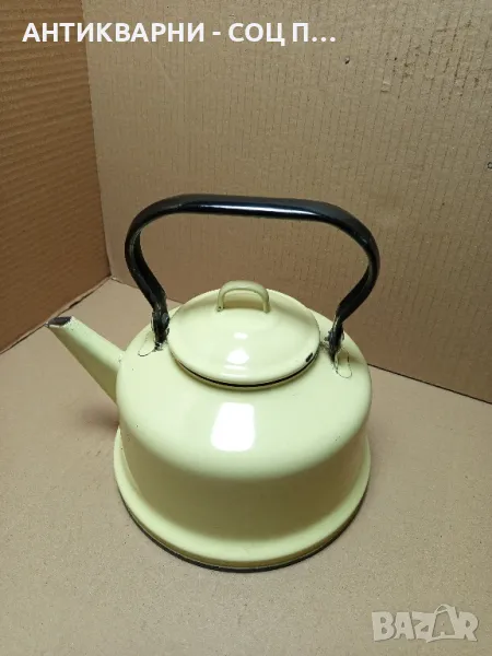 Соц Стар Емайлиран Български Чайник., снимка 1