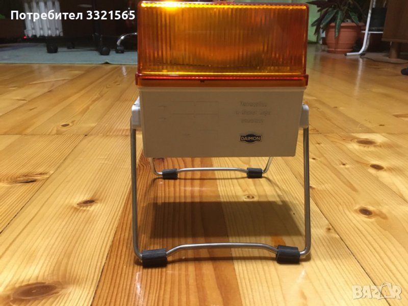 Автосигнален фенер Daimon, снимка 1