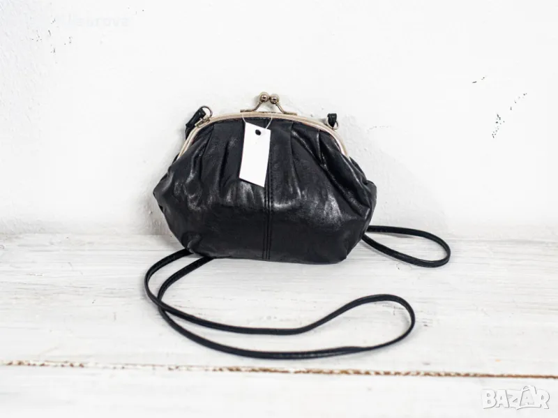 Малка дамска кожена чанта, тип портмоне, снимка 1
