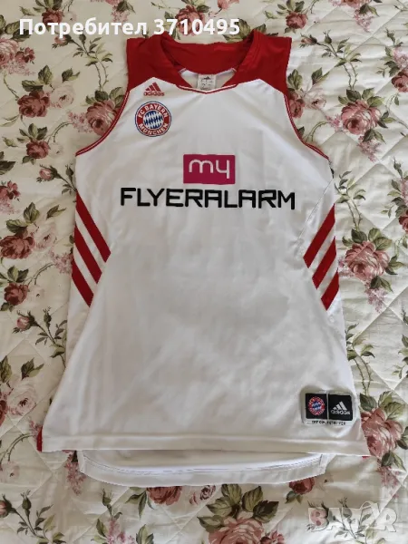 Продавам потник ADIDAS на BAYERN MUNCHEN, снимка 1