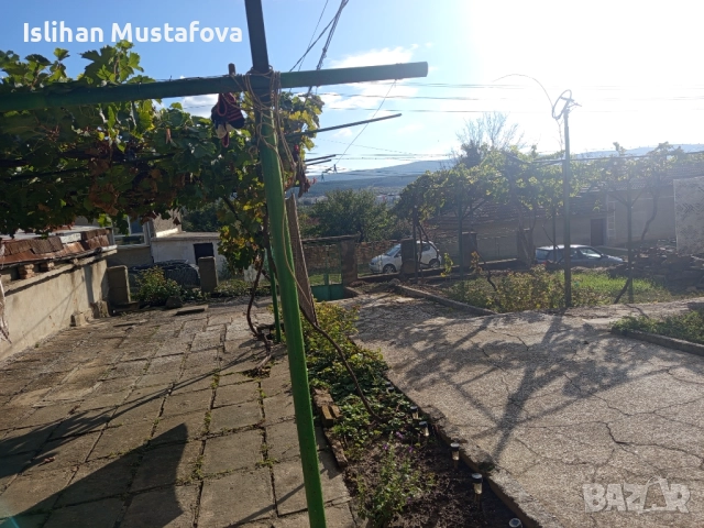 Продавам къща в гр. Смядово , снимка 2 - Къщи - 52026465