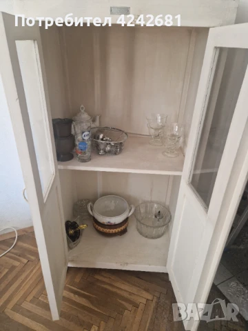 Шкаф от екзотично дърво, снимка 2 - Шкафове - 51010469