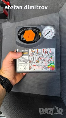 Компресор Continenatal  за помпане на гуми с букса за автомобилна запалка.

, снимка 3 - Аксесоари и консумативи - 50340775