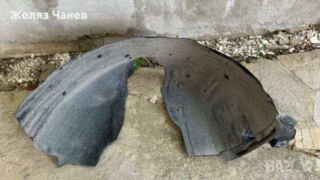 Подкалник, преден десен, за Ауди Audi Кю3 Q3 2019, снимка 2 - Части - 53198665