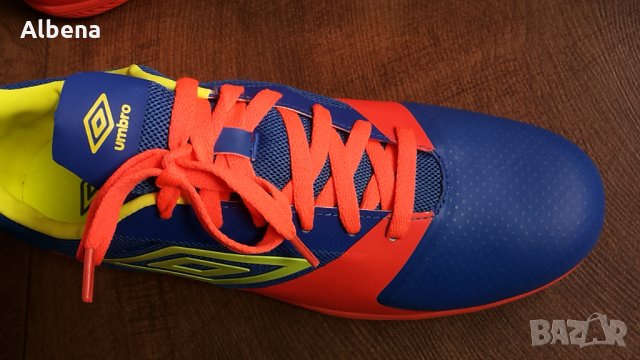 UMBRO FUTSAL STREET 4 размер EUR 45 / UK 10 за зала 8-4-S, снимка 3 - Спортни обувки - 28018767
