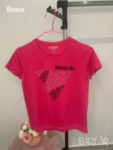 Тениска Guess, 16г, подходяща и за XS и S, снимка 5 - Тениски - 50449515