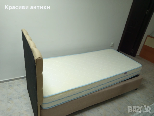 Легло с почти нов матрак, снимка 2 - Спални и легла - 53202500