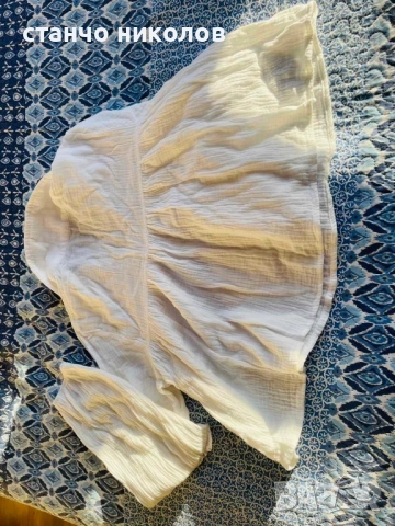 Продавам дамска бяла блуза, снимка 2 - Блузи с дълъг ръкав и пуловери - 51798319