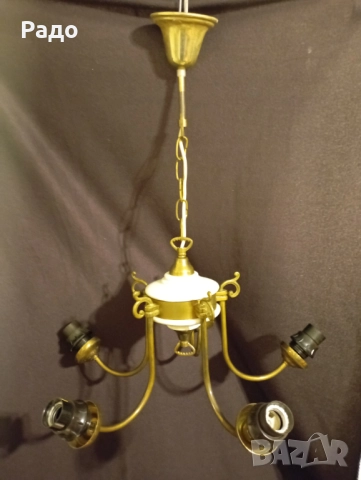 Стариннен месингов полилей за пет крушки