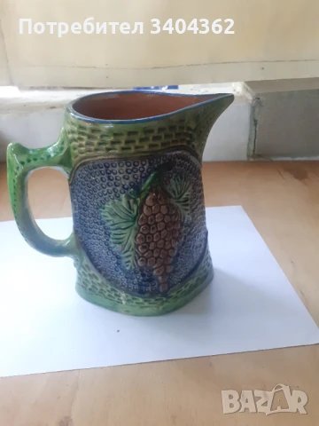 Стара релефна глечосана кана за вино троянска керамика, снимка 2 - Антикварни и старинни предмети - 50667054