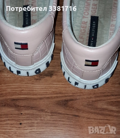 Отлични Tommy Hilfiger 37 номер, снимка 4 - Маратонки - 53578121