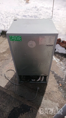 Мини хладилник crown, снимка 4 - Хладилници - 51353018