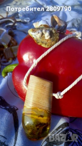 Ръчно изработена шеметна висулка от балтийски кехлибар / Handcrafted Dizzying Pendant - Baltic Amber, снимка 15 - Колиета, медальони, синджири - 33336344