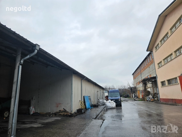 ОТ СОБСТВЕНИК! Склад под наем Пловдив Брезовско шосе ! 900 кв.м +100 навес! Голям двор, снимка 5 - Складове - 52812068