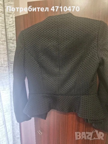 Дамско сако, снимка 3 - Сака - 53149748