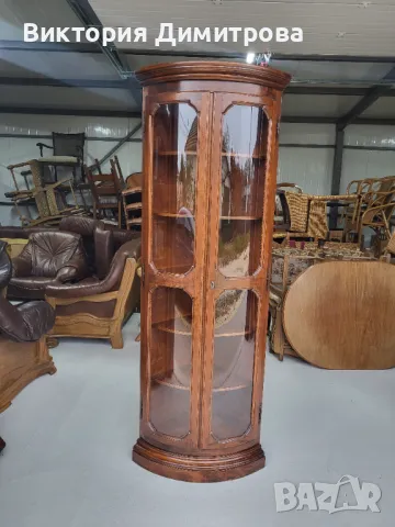 Витрина Череша- Антик