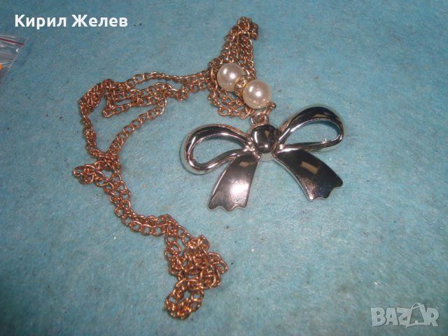 СКЪПОЦЕННА АРТ НУВО СТИЛ БЛЕСТЯЩА ПАНДЕЛКА - МЕДАЛЬОН КОЛИЕ със ЗЛАТИСТО СИНДЖИРЧЕ 20203