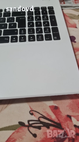 Лаптоп ASUS  F-551M цена 120лв, снимка 3 - Лаптопи за дома - 51960500